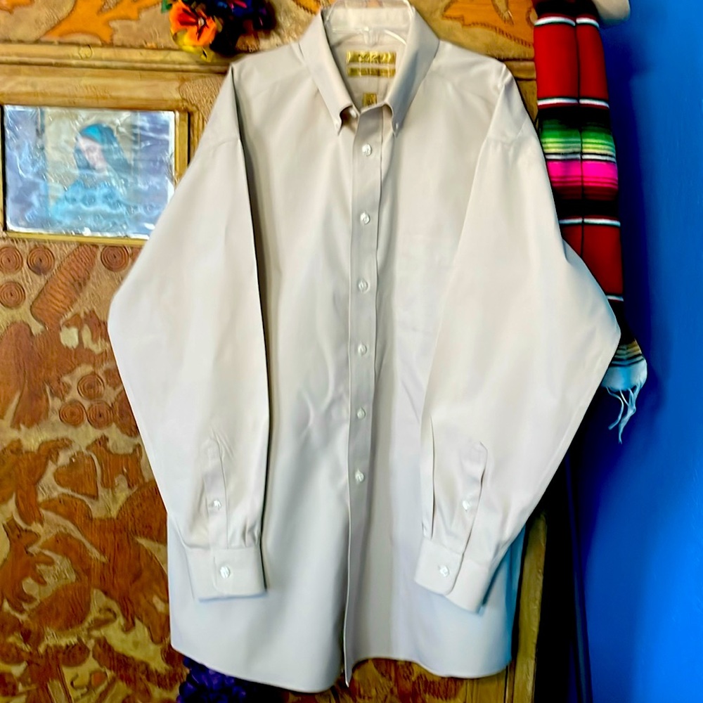 Tan shirt size 16 1/2 (34) Roundtree&Yorke